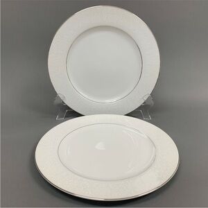 Set of 2 Crown Victoria Fine China Lovelace White 10.5” Dinner Plates made Japan